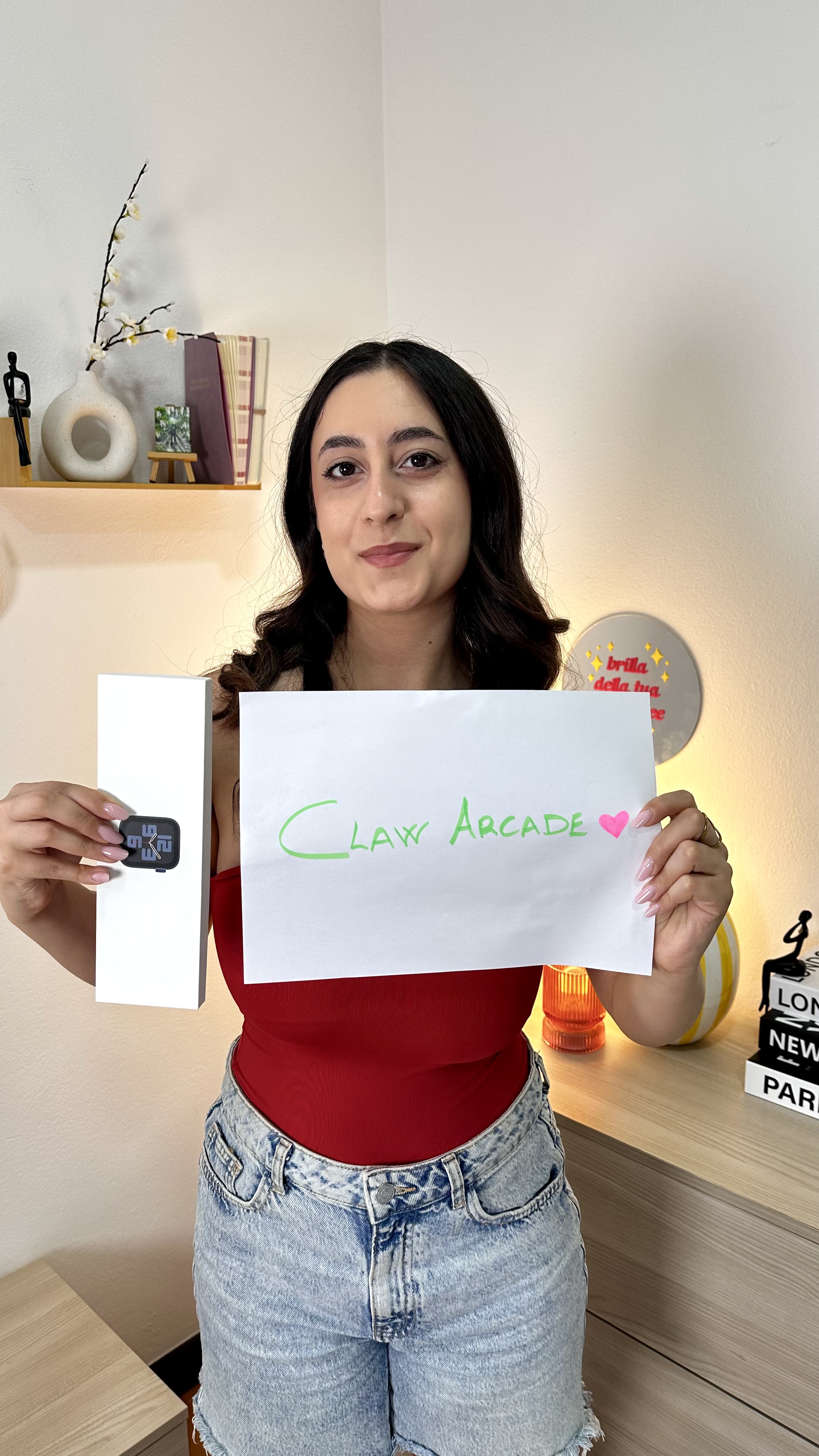 Giorgia B. won Apple Watch on Claw Arcade